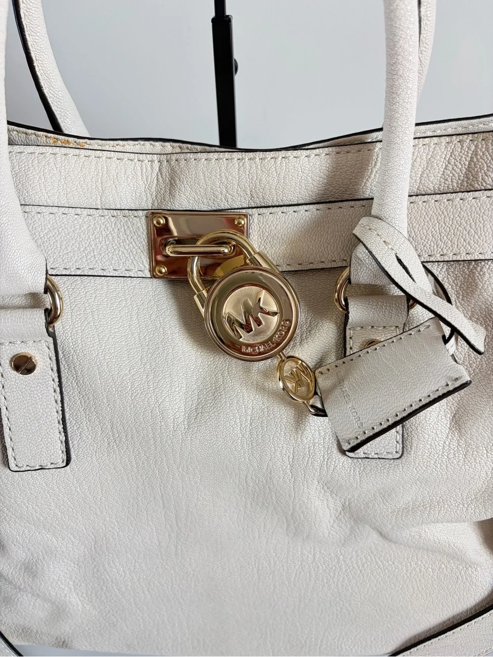 Michael Kors Hamilton Large Leather Tote in Vanilla with Gold-Tone Hardware